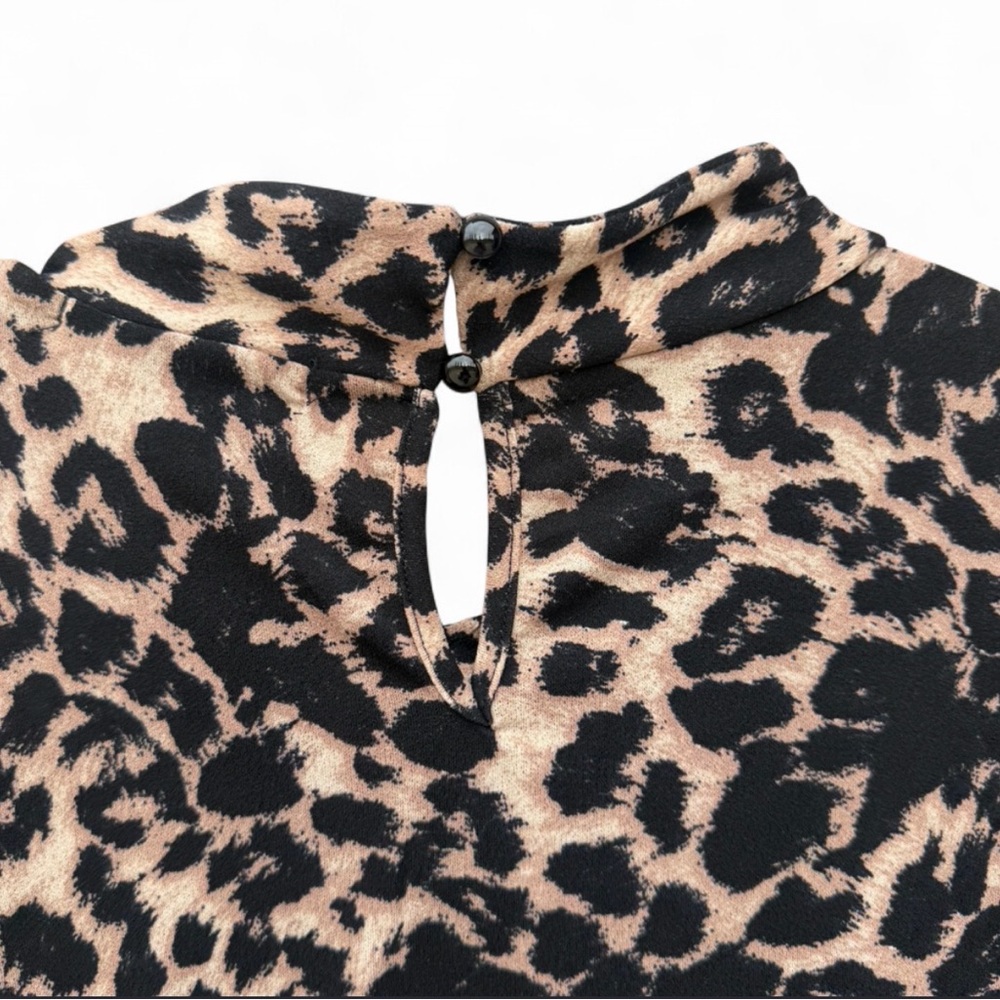 Leopard Print, NWT, Mesh Sleeves, Cutout Top, Keyhole, Twisted Neck, - Picture 6 of 10